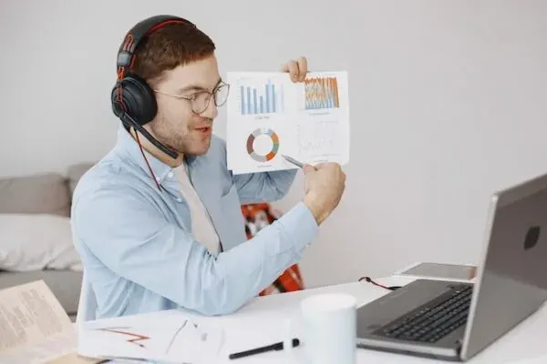 SMM менеджер курси: Як стати професіоналом у сфері соціальних мереж