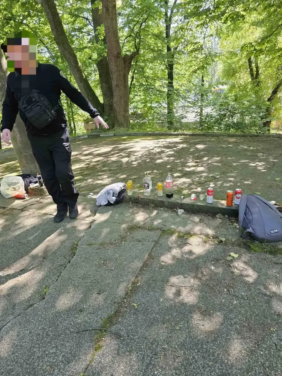 Підлітки розпивали алкоголь