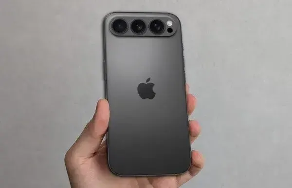 iPhone 17