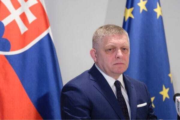 Фіцо переконаний, що "витівки" США, Ізраїлю та Зеленського щодо РФ змусять ЄС протверезіти