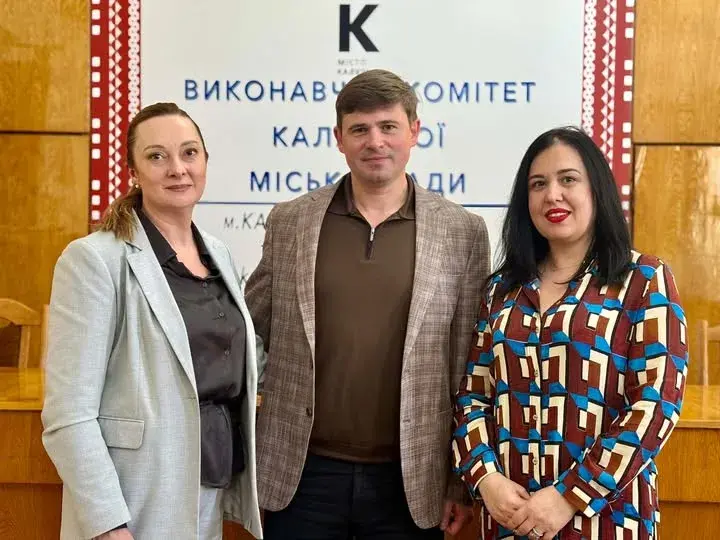 У Калуші обговорили розвиток сфери державної реєстрації актів цивільного стану