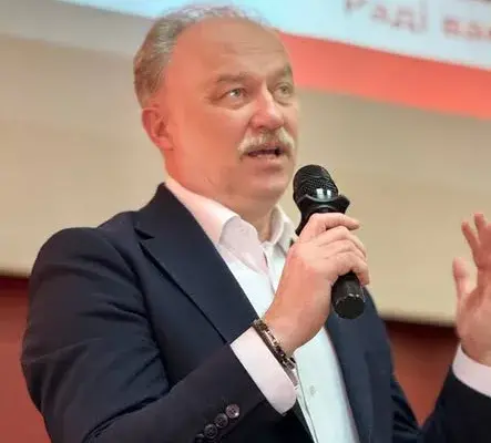 Майбутнє починається тут: в ІФНМУ відбулася підсумкова зустріч із абітурієнтами та їхніми батьками