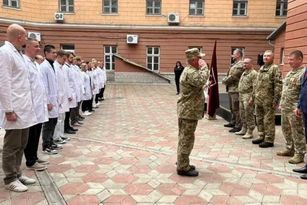 Майбутні офіцери запасу, випускники ІФНМУ,  склали Військову присягу на вірність Українському народові