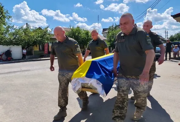 Городенківська громада зустріла полеглого захисника Ігоря Мороза