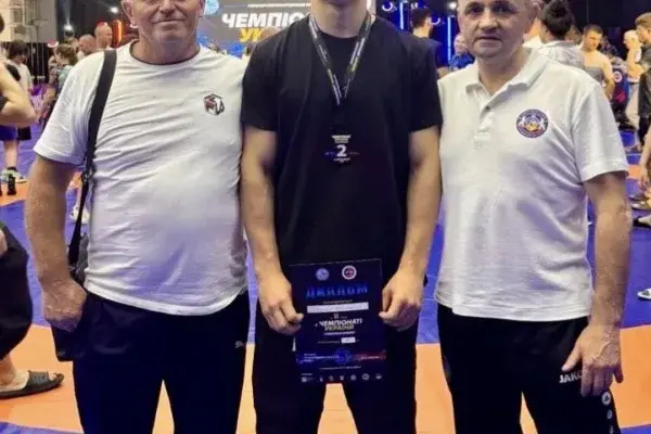 Калуські борці вибороли 5 медалей на чемпіонаті України у Хмельницькому