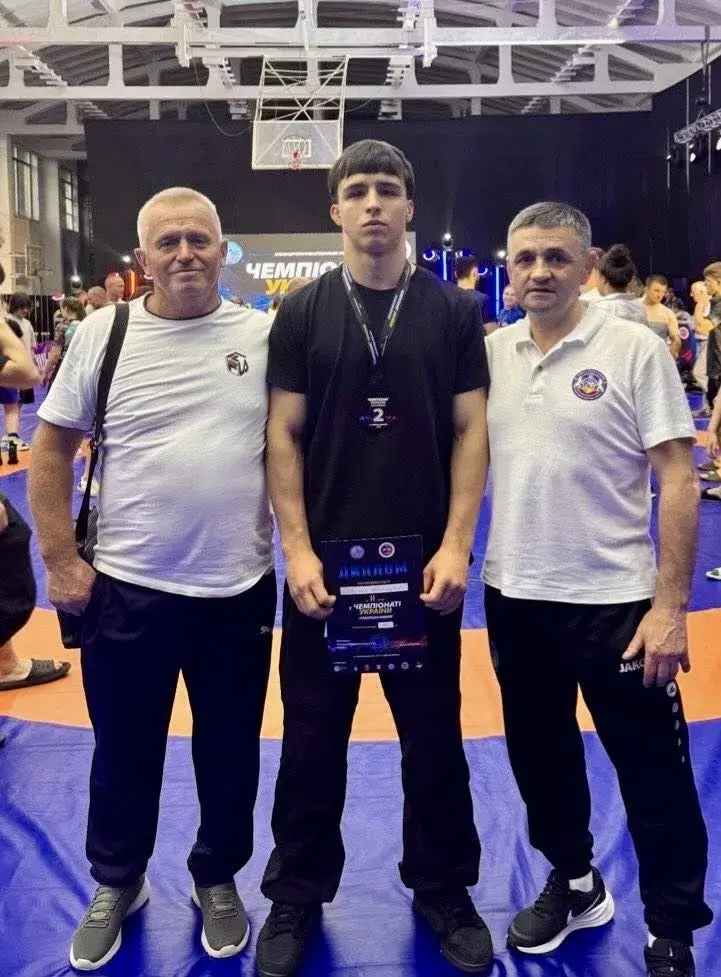 Калуські борці вибороли 5 медалей на чемпіонаті України у Хмельницькому