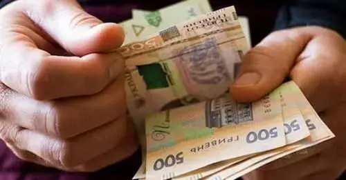 Мінімальну пенсію пропонують підвищити більш ніж удвічі: які суми можуть з’явитися у виплатах вже з липня