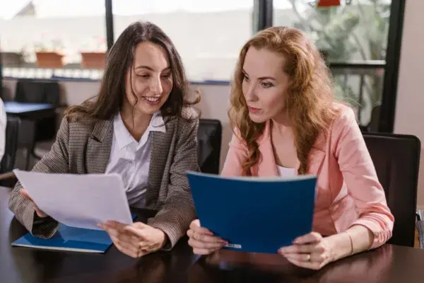 Як обрати надійне бюро перекладів для роботи з документами