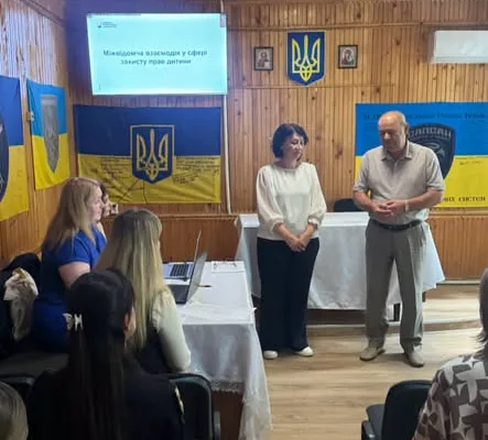 Захист прав дітей та розвиток патронату: у Верховині відбулася масштабна міжвідомча нарада