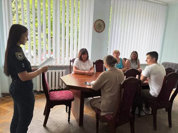 Дільничні поліцейські відзвітували перед мешканцями Тлумацької громади за перше півріччя