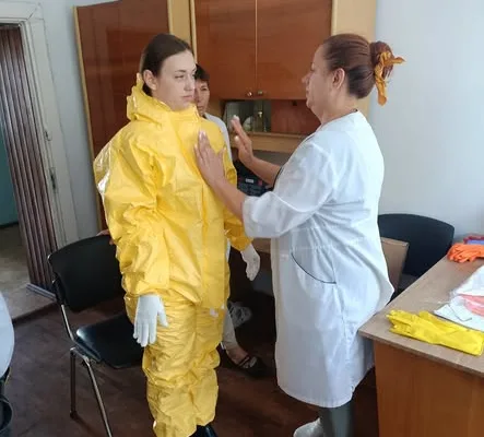 Готовність до надзвичайних ситуацій: у Калуші фахівці ОЦКПХ тренувалися реагувати на хімічні та радіаційні загрози