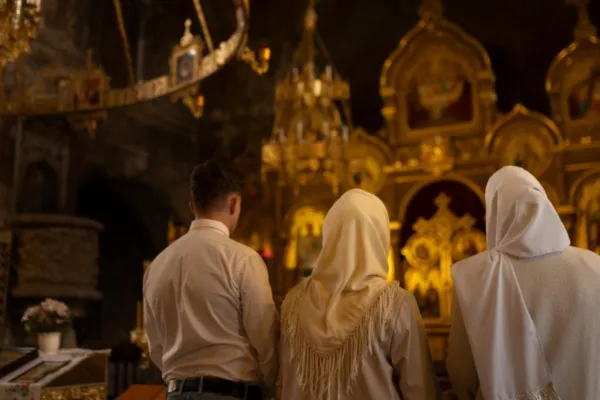Церковне свято 15 липня: чому в цей день жінки просили миру в родині, а чоловіки уникали сварок