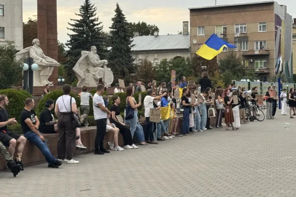 Учасники ходи на підтримку Федорова, Франківськ