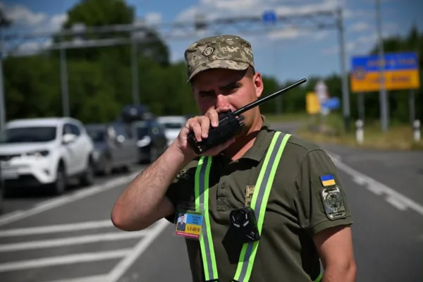 На українсько-польському кордоні спостерігається накопичення транспортних засобів на виїзд з України