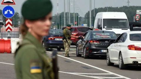 Ситуація на західному кордоні: де зафіксовано найбільші черги на виїзд з України