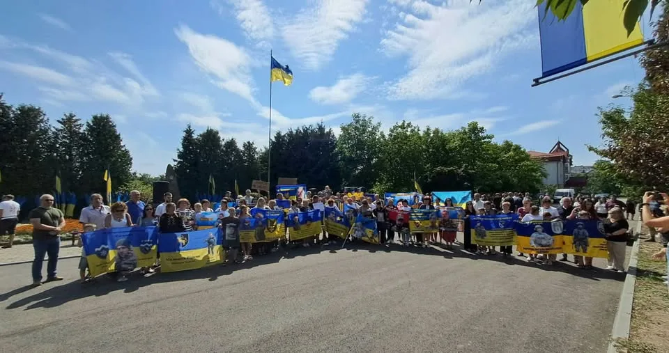 У Калуші в Міжнародний день зниклих безвісти молилися та нагадували про тих, кого чекають удома