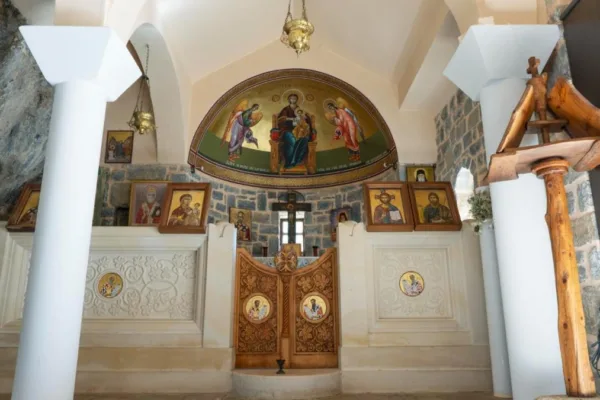 Церковне свято 12 вересня: віддання Різдва Богородиці, день ангела Данила та важливі прикмети