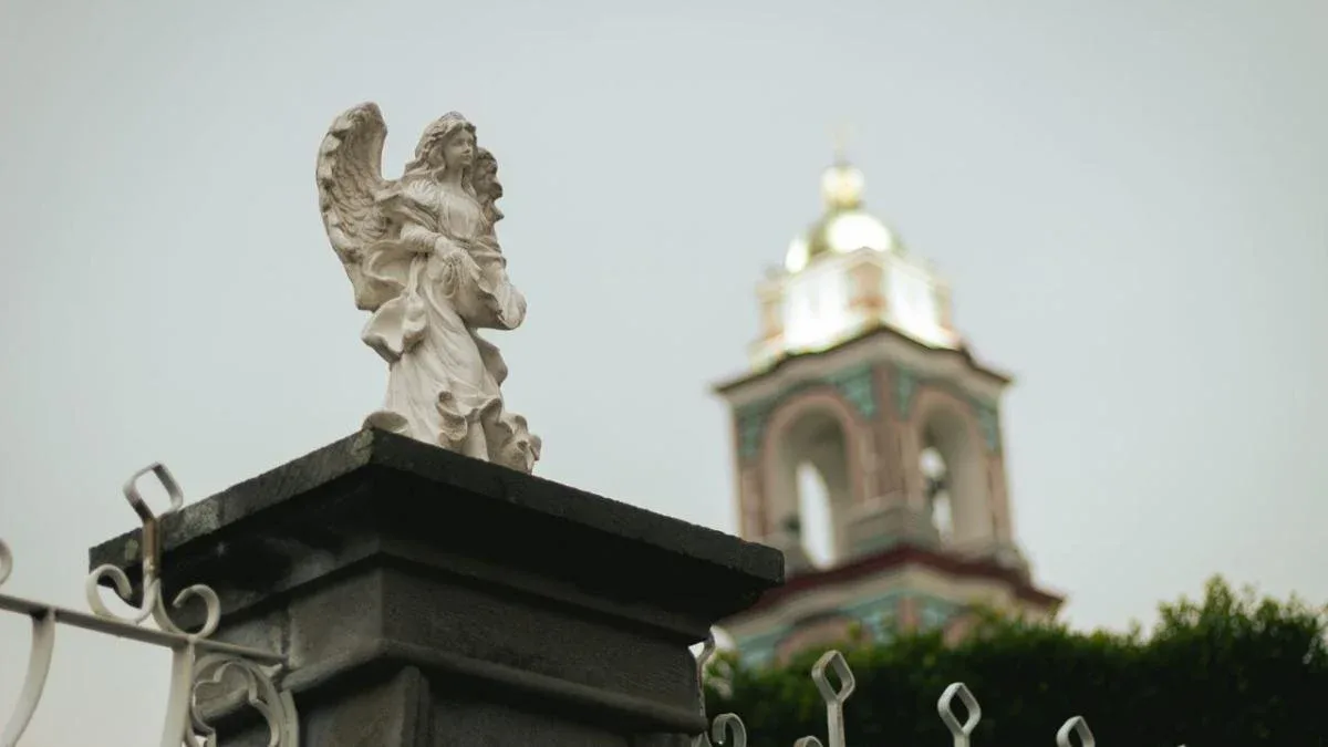 День ангела 8 жовтня: три святі та причина, через яку цього дня остерігалися хатніх справ