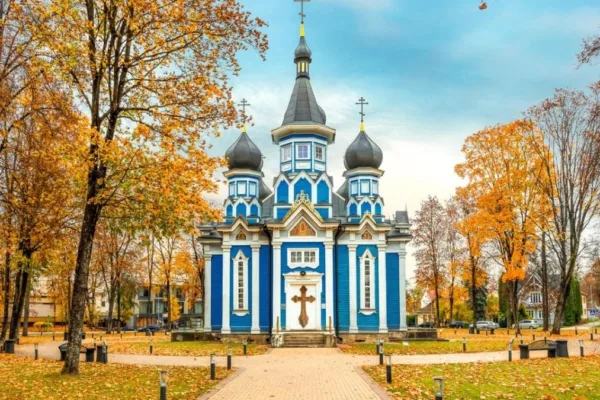 Церковне свято 1 листопада: чому Косму й Даміана вважають покровителями лікарів та хто святкує іменини