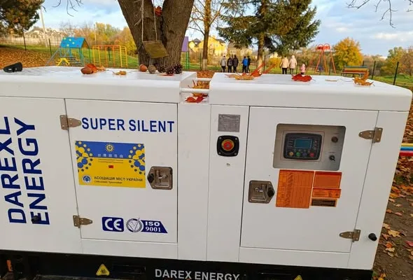 Гвіздецький ліцей на Коломийщині отримав потужний генератор від міжнародних партнерів