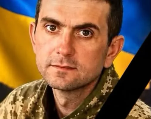 Тлумацька громада у скорботі: підтверджено загибель Захисника України Романа Лабатчука