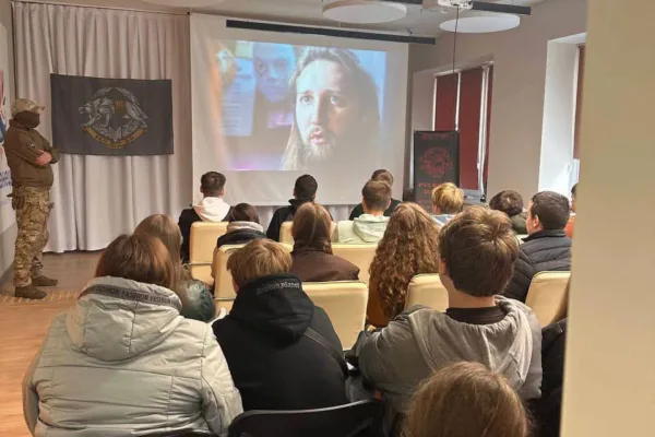 У Бурштині інструктори ССО провели для молоді захід із національного спротиву