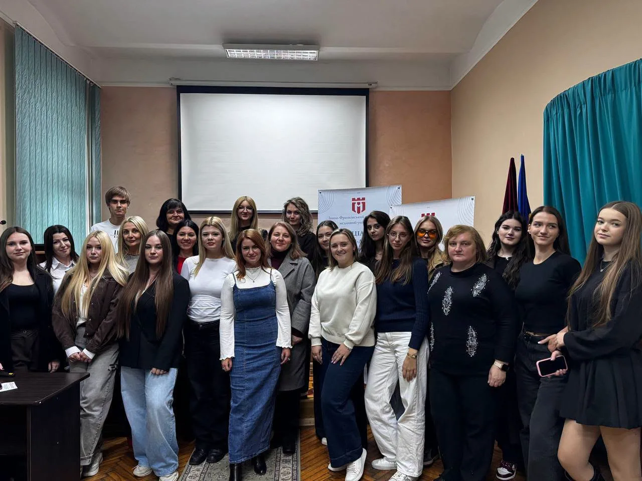 Від студентських ініціатив до офіційного об’єднання: в ІФНМУ презентували  Асоціацію студентів-лінгвістів