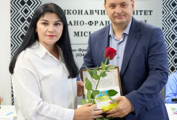 В Івано-Франківську відзначили активістів, які впорядковували українські поховання в Польщі