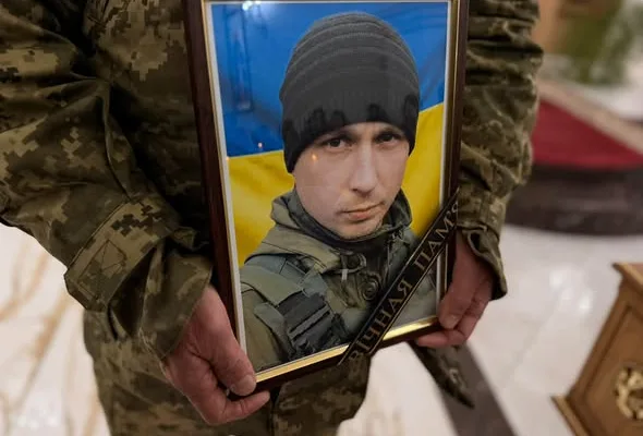 Надвірнянська громада громада провела в останню дорогу Захисника — Салахова Андрія Адільовича